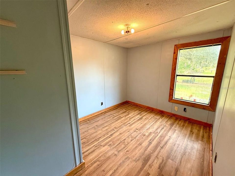 En Venta: $240,000 (4 camas, 2 baños, 924 Pies cuadrados)