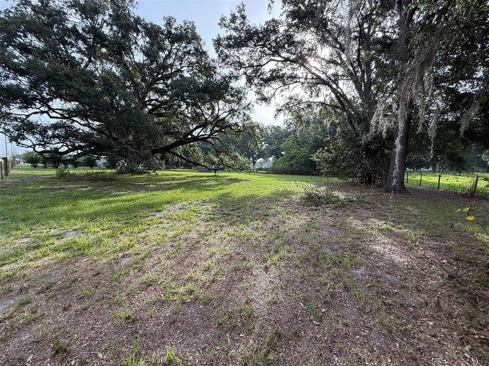 En Venta: $240,000 (4 camas, 2 baños, 924 Pies cuadrados)