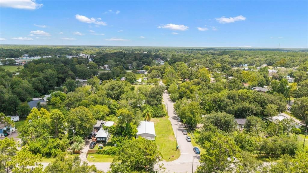 На продажу: $250,000 (4 спален, 2 ванн, 1296 Квадратных фут)