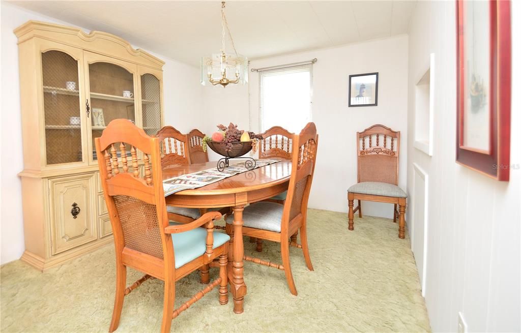 Active With Contract: $120,000 (1 beds, 1 baths, 552 Square Feet)