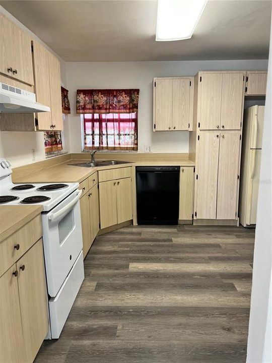 En Renta: $1,850 (3 camas, 2 baños, 1075 Pies cuadrados)