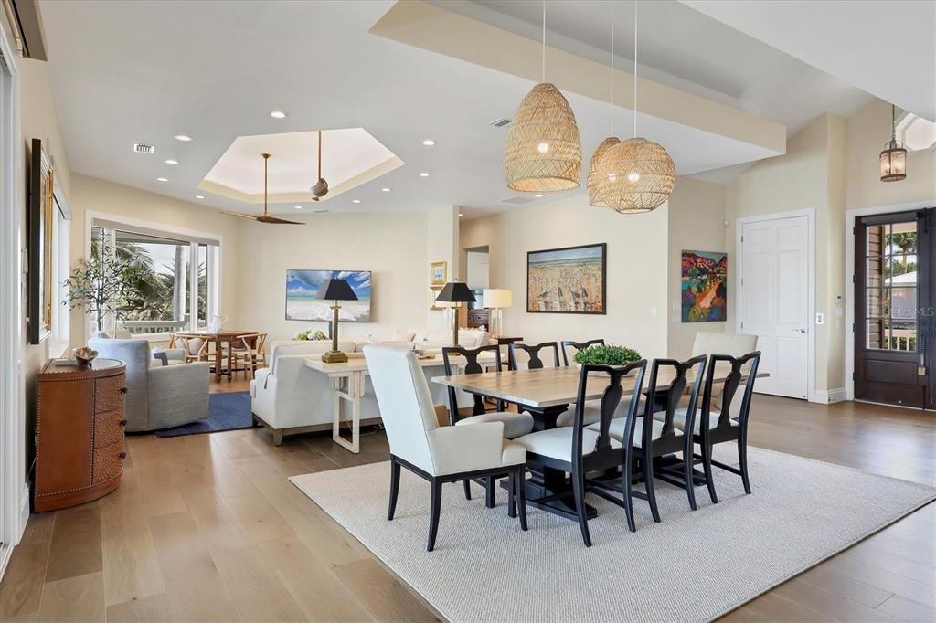 На продажу: $4,185,000 (4 спален, 4 ванн, 4537 Квадратных фут)