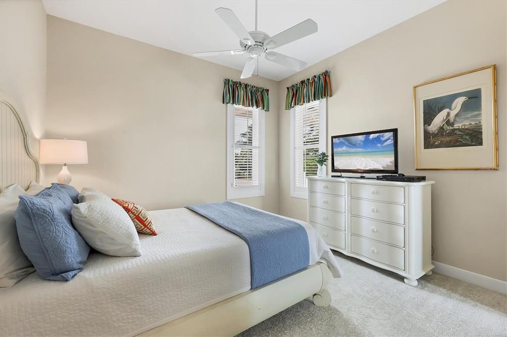 На продажу: $4,185,000 (4 спален, 4 ванн, 4537 Квадратных фут)