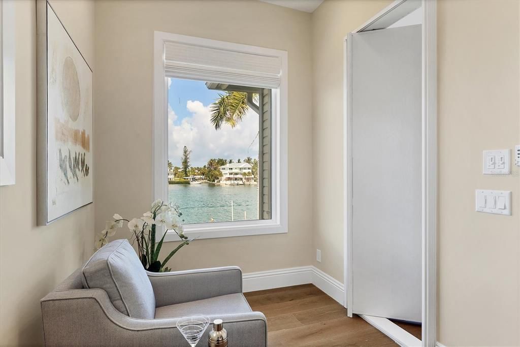 На продажу: $4,185,000 (4 спален, 4 ванн, 4537 Квадратных фут)