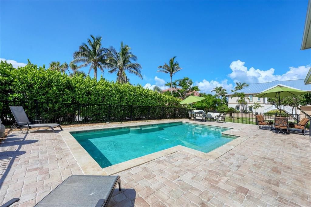 На продажу: $4,185,000 (4 спален, 4 ванн, 4537 Квадратных фут)