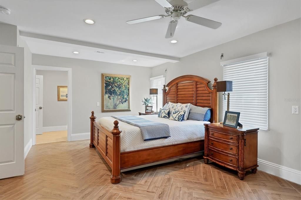 На продажу: $4,185,000 (4 спален, 4 ванн, 4537 Квадратных фут)