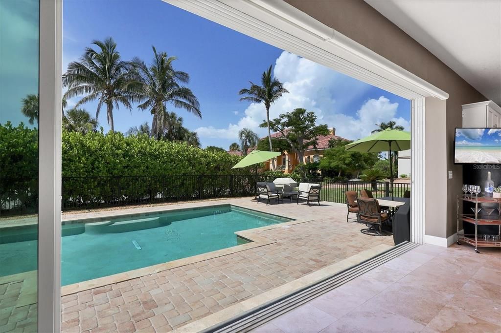 На продажу: $4,185,000 (4 спален, 4 ванн, 4537 Квадратных фут)