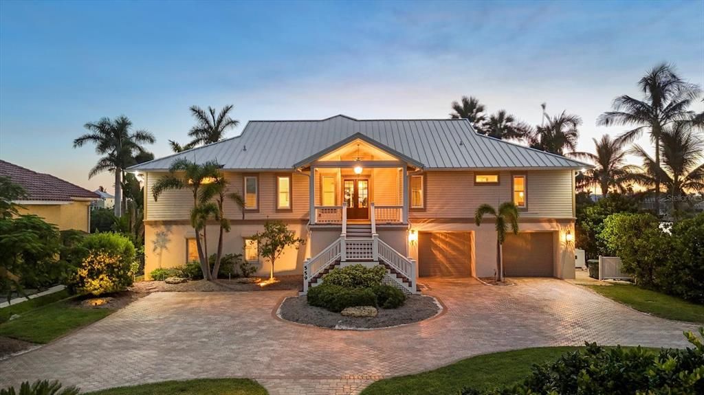 На продажу: $4,185,000 (4 спален, 4 ванн, 4537 Квадратных фут)