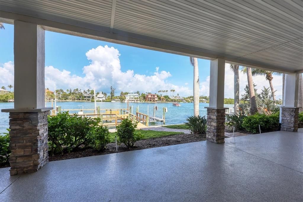 На продажу: $4,185,000 (4 спален, 4 ванн, 4537 Квадратных фут)