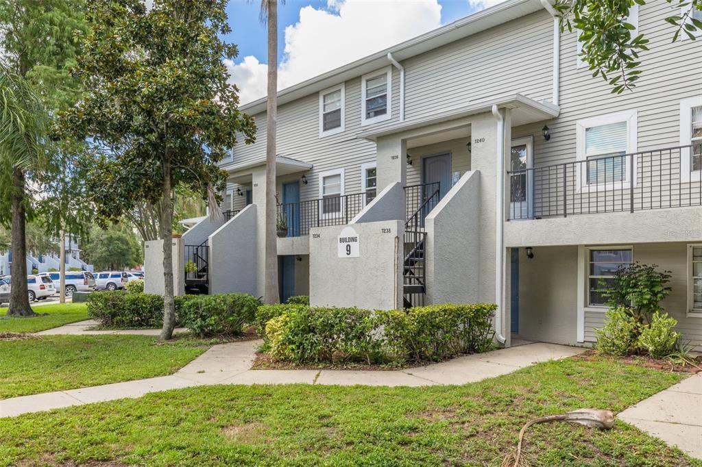 合同活跃: $79,000 (1 贝兹, 1 浴室, 504 平方英尺)