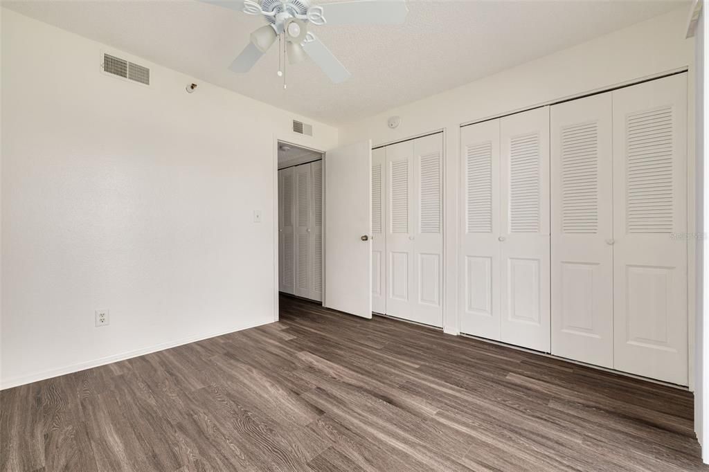 合同活跃: $79,000 (1 贝兹, 1 浴室, 504 平方英尺)