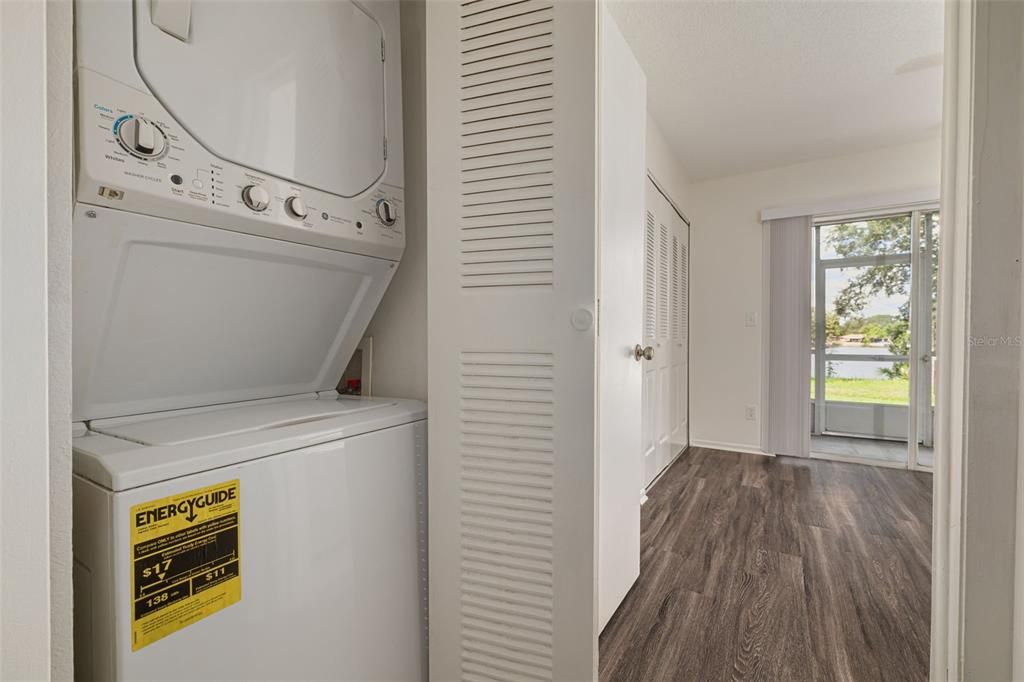 合同活跃: $79,000 (1 贝兹, 1 浴室, 504 平方英尺)