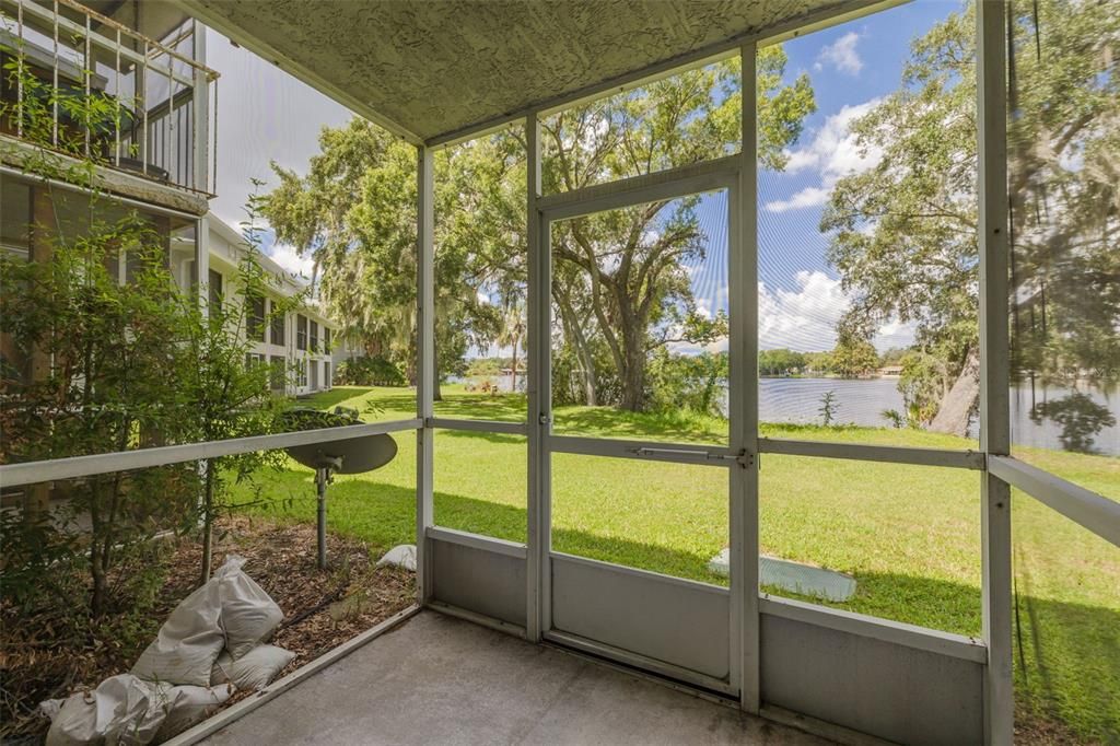 合同活跃: $79,000 (1 贝兹, 1 浴室, 504 平方英尺)