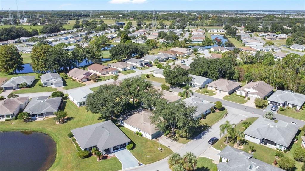 На продажу: $245,000 (3 спален, 2 ванн, 1685 Квадратных фут)