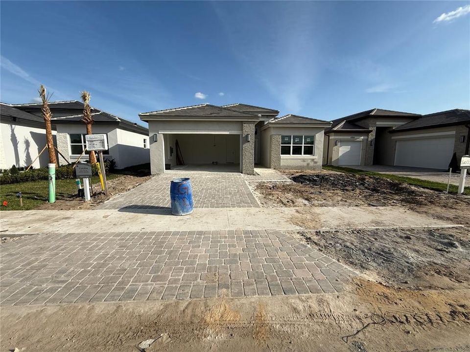 Recently Sold: $750,958 (3 beds, 3 baths, 2450 Square Feet)