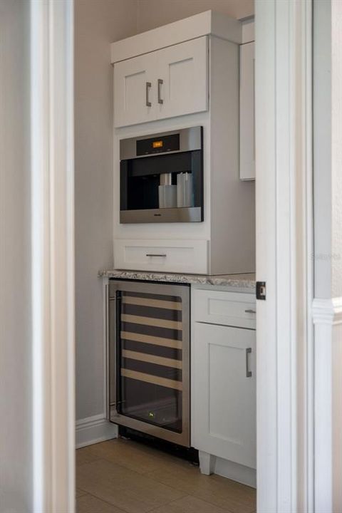 For Sale: $2,145,000 (4 beds, 4 baths, 4013 Square Feet)