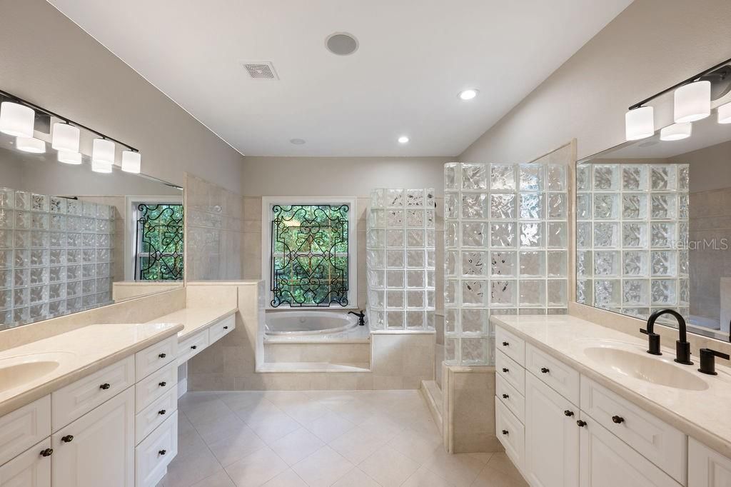 For Sale: $2,145,000 (4 beds, 4 baths, 4013 Square Feet)