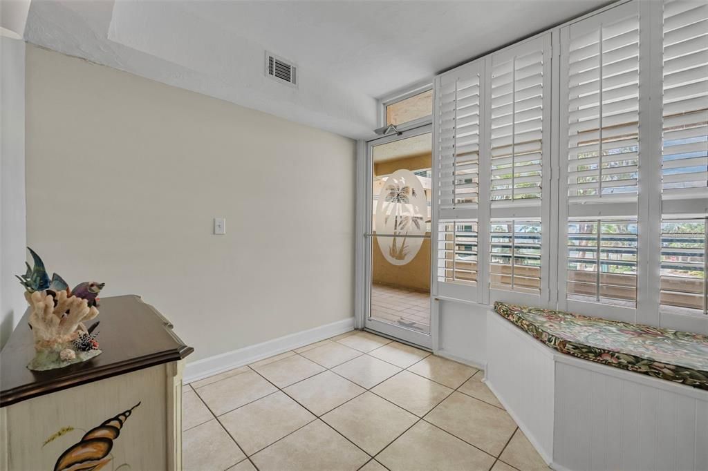 待售: $650,000 (3 贝兹, 3 浴室, 2290 平方英尺)