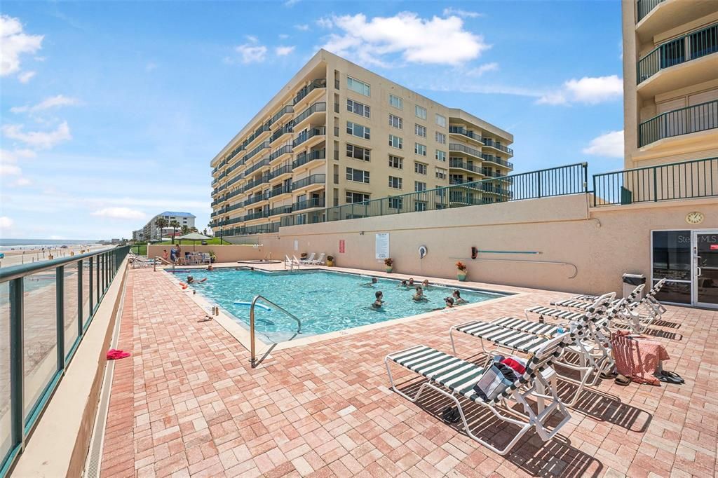 待售: $650,000 (3 贝兹, 3 浴室, 2290 平方英尺)