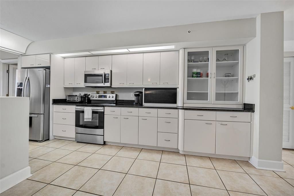 待售: $650,000 (3 贝兹, 3 浴室, 2290 平方英尺)