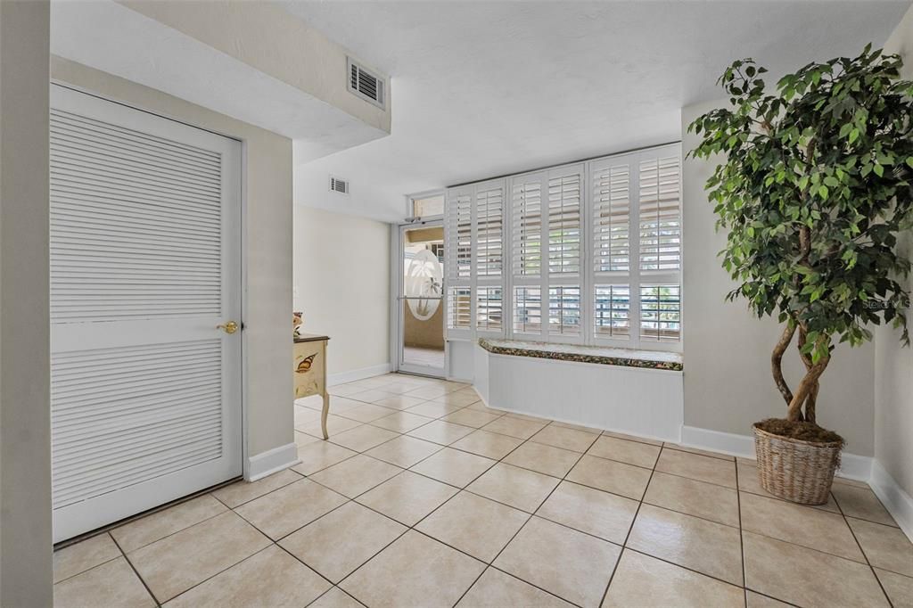 待售: $650,000 (3 贝兹, 3 浴室, 2290 平方英尺)