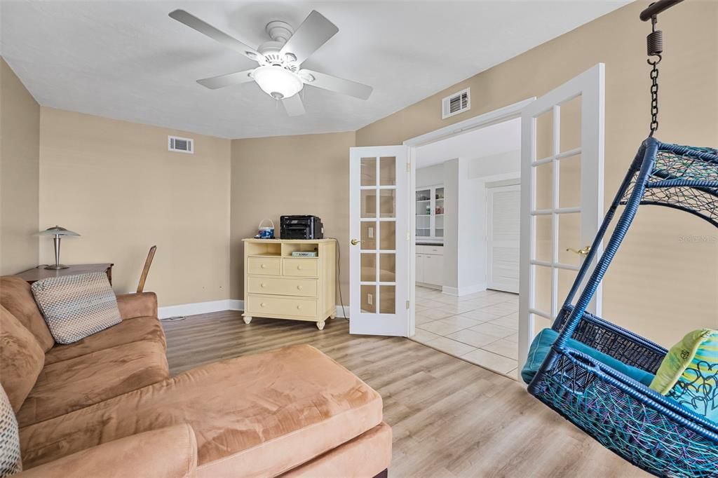 待售: $650,000 (3 贝兹, 3 浴室, 2290 平方英尺)