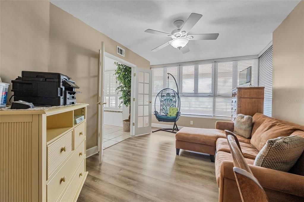 待售: $650,000 (3 贝兹, 3 浴室, 2290 平方英尺)