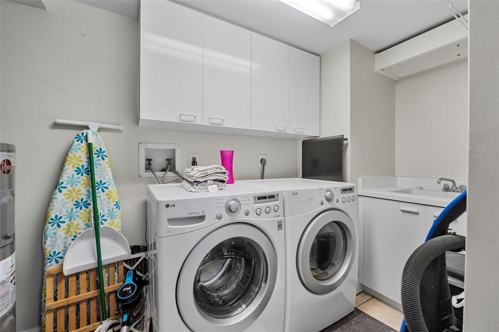 待售: $650,000 (3 贝兹, 3 浴室, 2290 平方英尺)