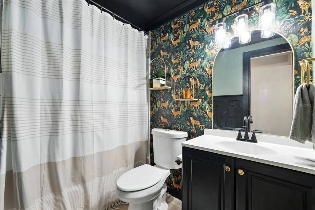 待售: $360,000 (5 贝兹, 2 浴室, 1608 平方英尺)