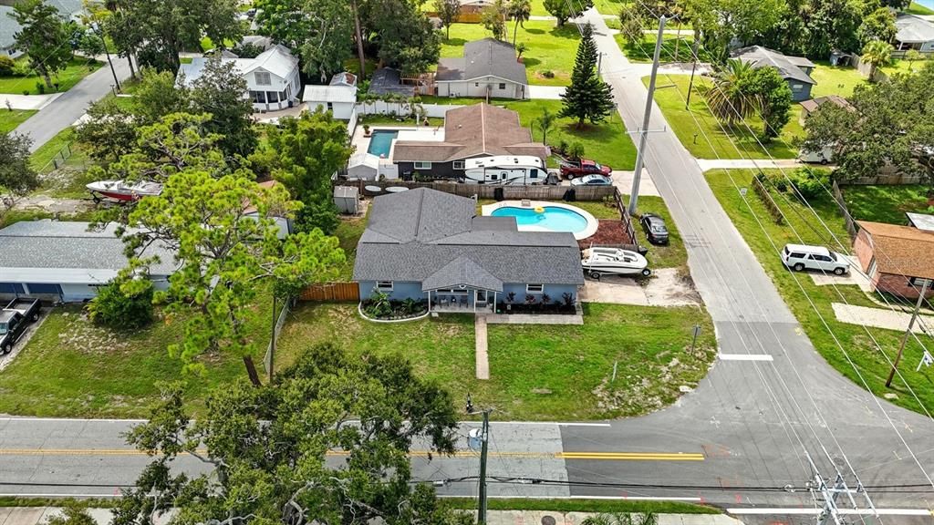 待售: $360,000 (5 贝兹, 2 浴室, 1608 平方英尺)