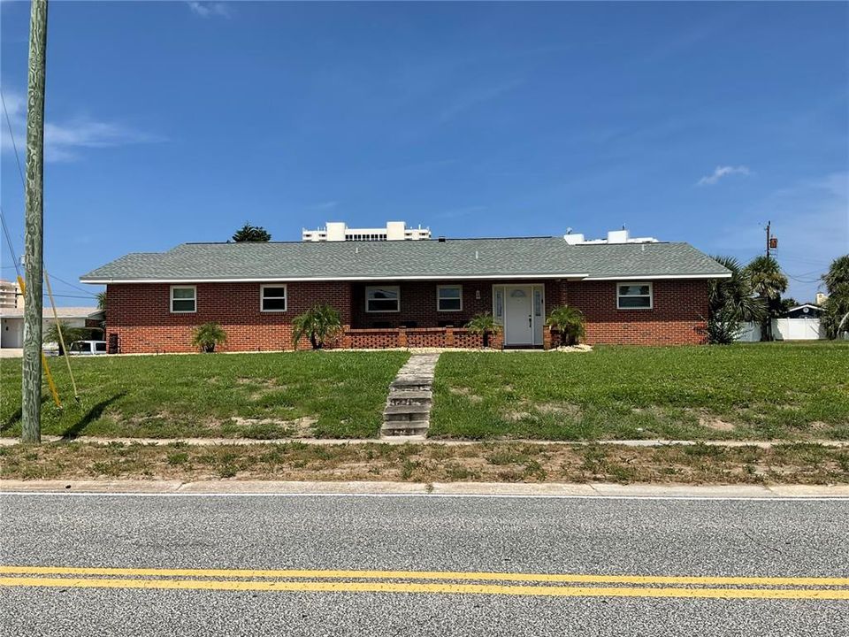 待售: $545,500 (3 贝兹, 2 浴室, 1407 平方英尺)