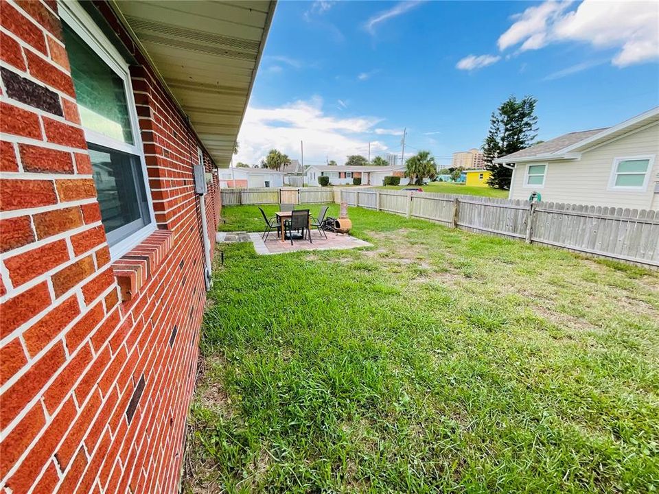 待售: $545,500 (3 贝兹, 2 浴室, 1407 平方英尺)