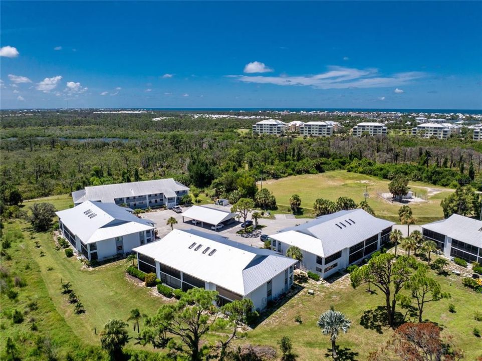 For Sale: $185,000 (2 beds, 2 baths, 1092 Square Feet)