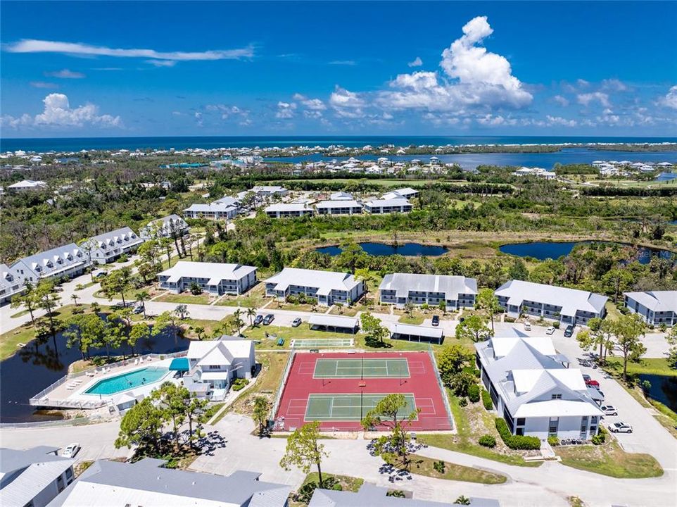 For Sale: $185,000 (2 beds, 2 baths, 1092 Square Feet)