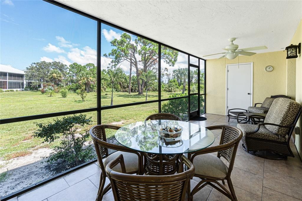 For Sale: $185,000 (2 beds, 2 baths, 1092 Square Feet)