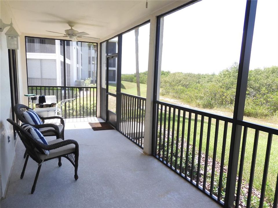 For Sale: $450,000 (2 beds, 2 baths, 1158 Square Feet)