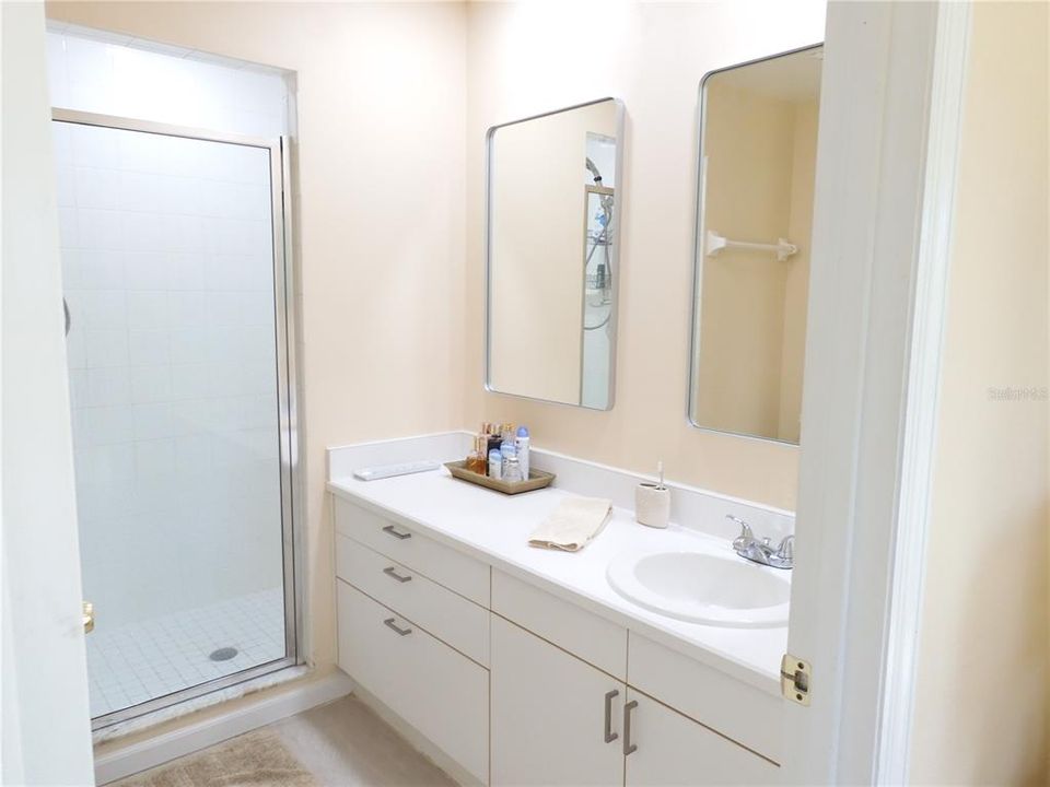 For Sale: $450,000 (2 beds, 2 baths, 1158 Square Feet)