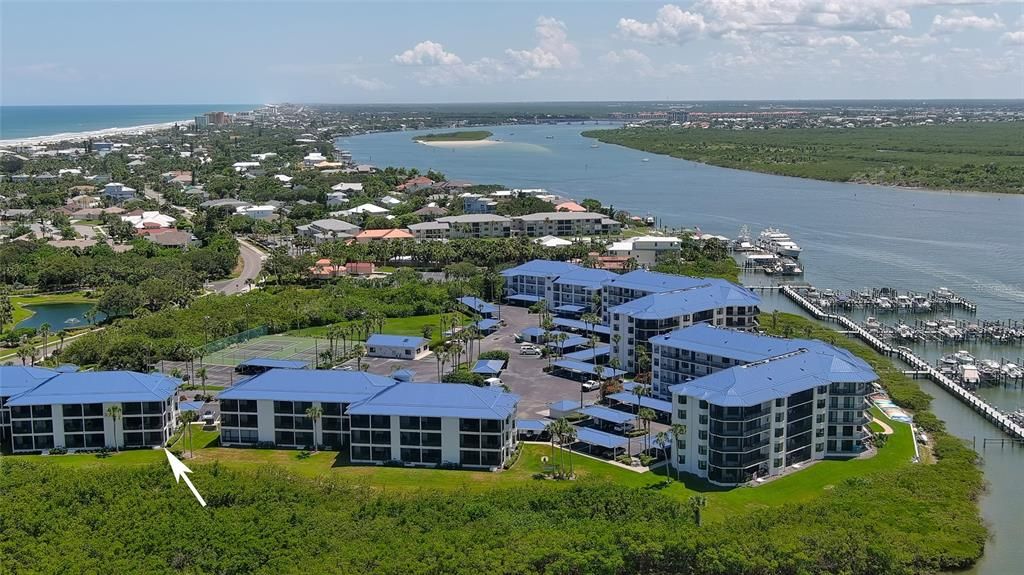 For Sale: $450,000 (2 beds, 2 baths, 1158 Square Feet)