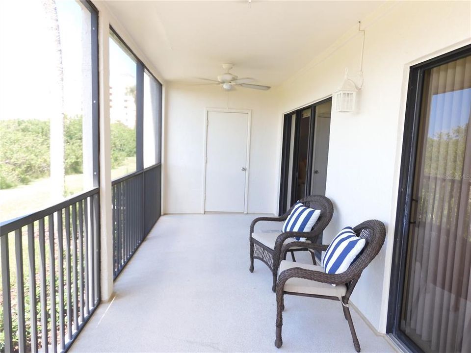 For Sale: $450,000 (2 beds, 2 baths, 1158 Square Feet)