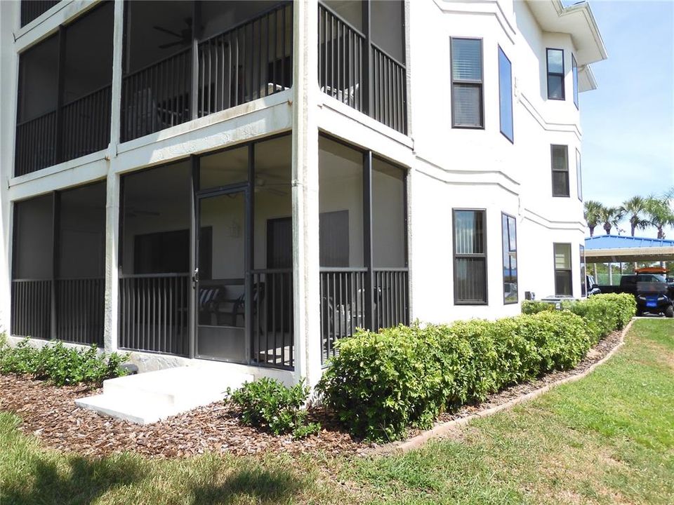 For Sale: $450,000 (2 beds, 2 baths, 1158 Square Feet)