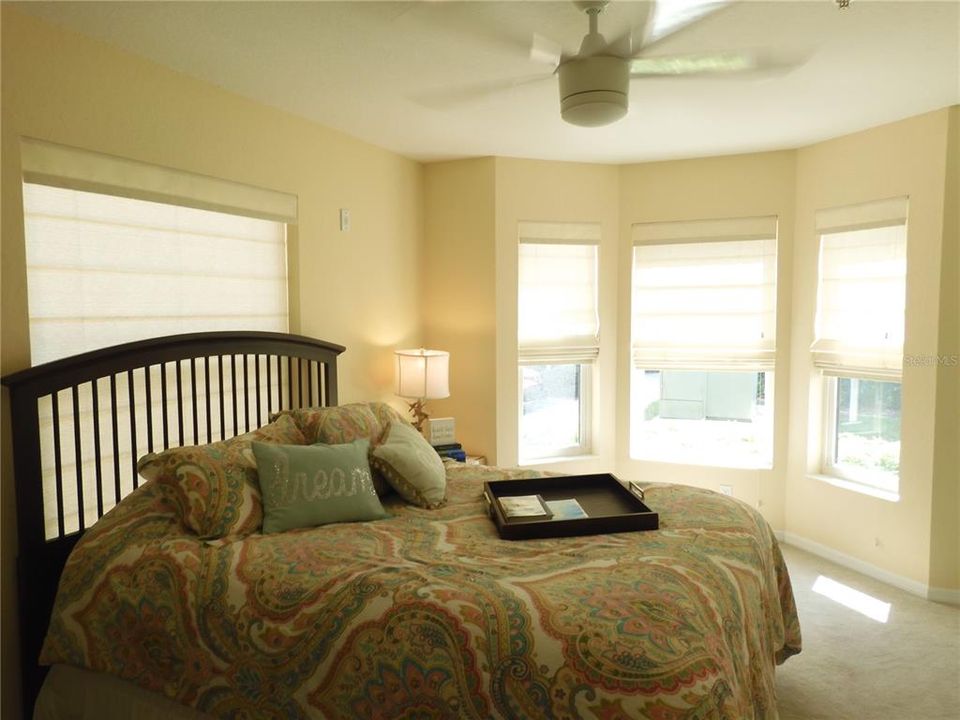 For Sale: $450,000 (2 beds, 2 baths, 1158 Square Feet)