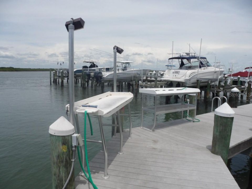 For Sale: $450,000 (2 beds, 2 baths, 1158 Square Feet)