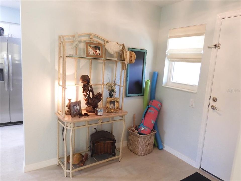 For Sale: $450,000 (2 beds, 2 baths, 1158 Square Feet)