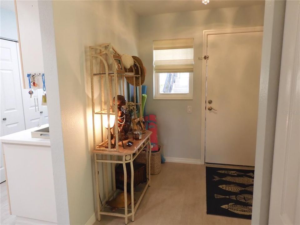 For Sale: $450,000 (2 beds, 2 baths, 1158 Square Feet)