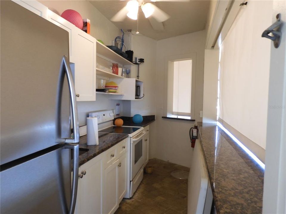 For Sale: $450,000 (2 beds, 2 baths, 1158 Square Feet)