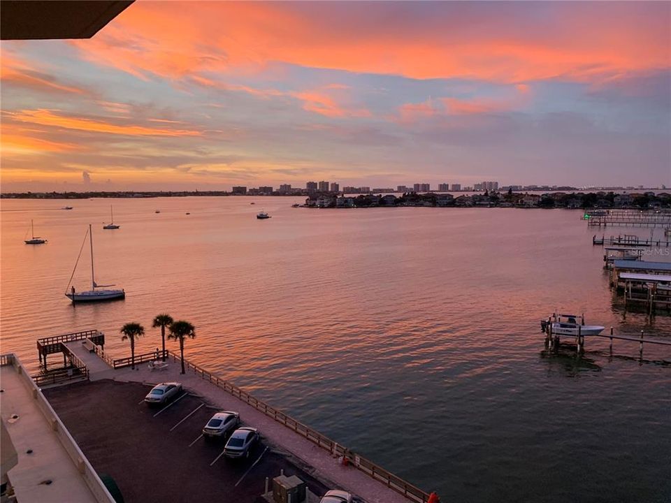 For Sale: $434,900 (2 beds, 2 baths, 1440 Square Feet)