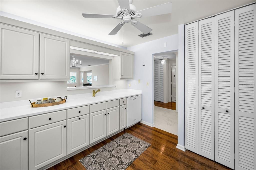 For Sale: $434,900 (2 beds, 2 baths, 1440 Square Feet)