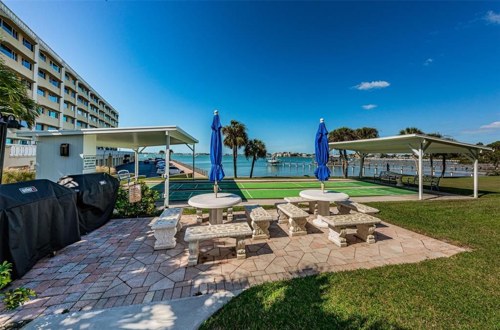 For Sale: $434,900 (2 beds, 2 baths, 1440 Square Feet)