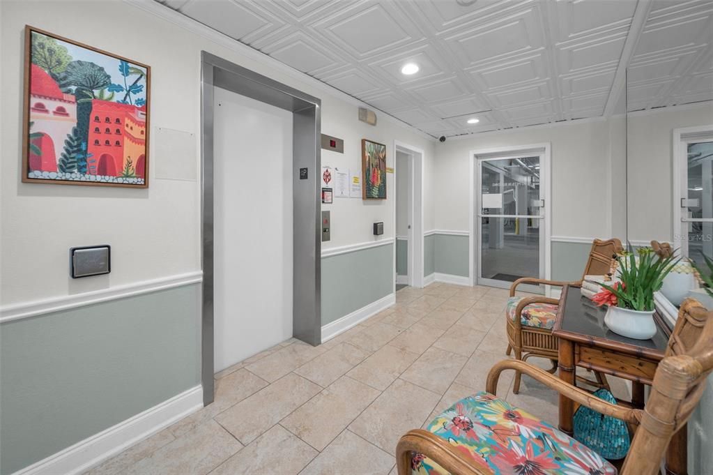 For Sale: $434,900 (2 beds, 2 baths, 1440 Square Feet)