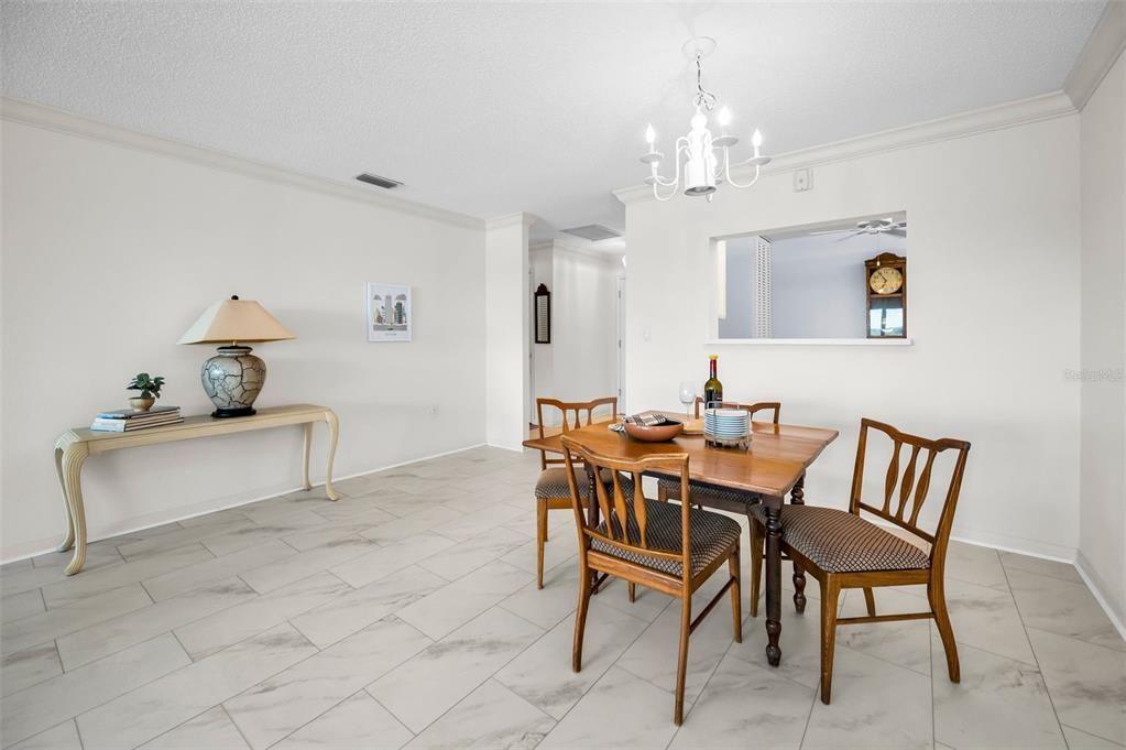 For Sale: $434,900 (2 beds, 2 baths, 1440 Square Feet)